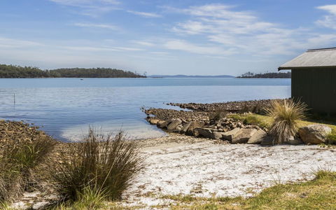 Abs By The Bay - New South Wales Tourism  1