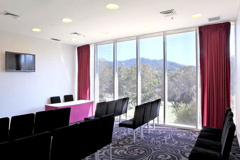 Absolute Beachfront Opal Cove Resort - New South Wales Tourism  3