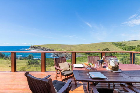 Absolute Oceanfront Cottage - New South Wales Tourism  3