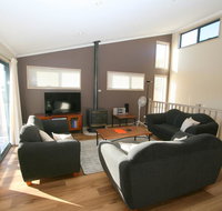 Acacia 5/2 Kirwan Close - New South Wales Tourism 