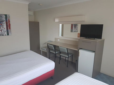 Acacia Motel - New South Wales Tourism  2