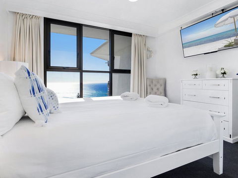 Acapulco 2 Bed Ocean View Surfers Paradise - New South Wales Tourism  3