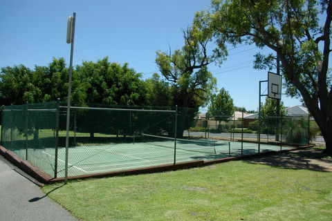 Acclaim Kingsway Tourist Park - New South Wales Tourism  3