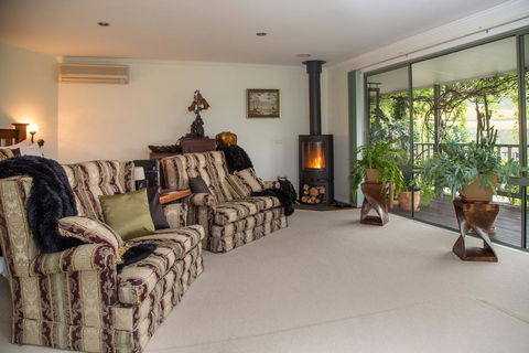Acheron Acres Riverside - New South Wales Tourism  0