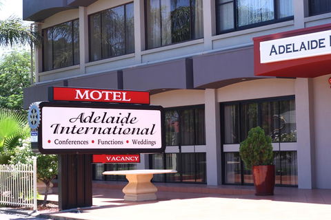 Adelaide International Motel - New South Wales Tourism  0