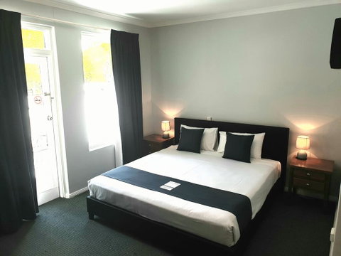Adelaide Pulteney Motel - New South Wales Tourism  1