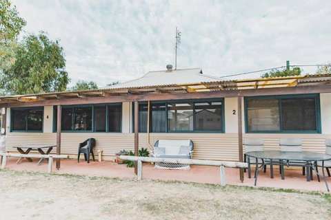 Dongara Hotel Motel - New South Wales Tourism  4