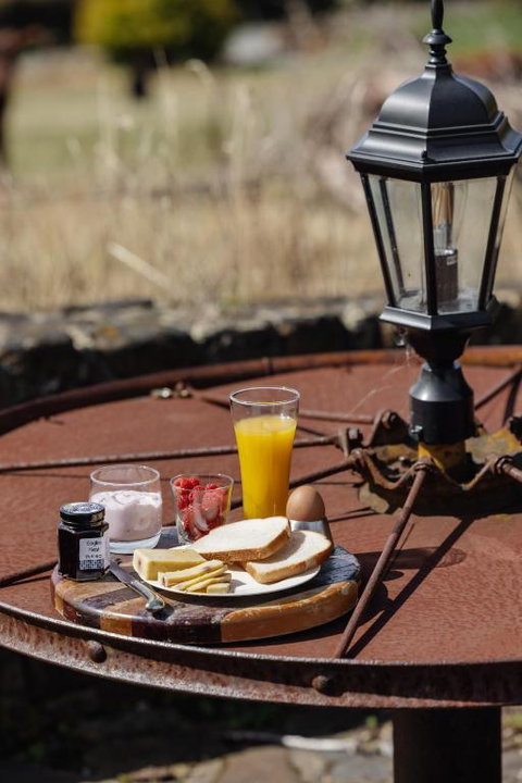 Eagles Nest Retreat - New South Wales Tourism  1