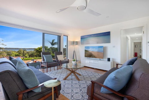 EAST52A - Lake Views - New South Wales Tourism  0