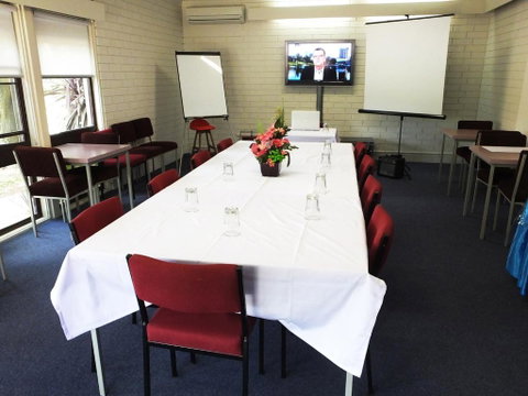 Edinburgh Motor Inn - New South Wales Tourism  4