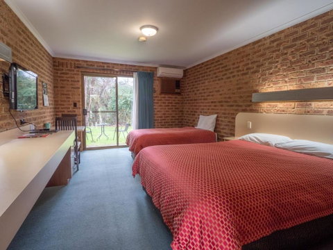 Eildon Parkview Motor Inn Room 7 - New South Wales Tourism  1