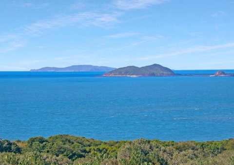 ESCAPE WITH A VIEW - New South Wales Tourism  3