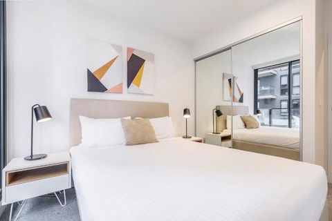 Executive Comfort Living Near La Trobe & RMIT Uni - New South Wales Tourism  4