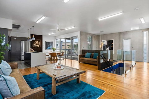 Exquisite Beachside Mansion - New South Wales Tourism  3