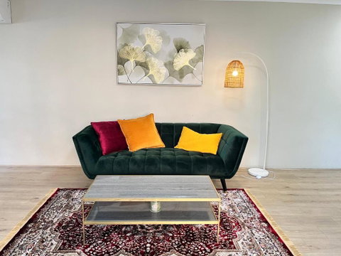 Fabulous 2 Bedroom Apartment, Secured Free Parking - New South Wales Tourism  2