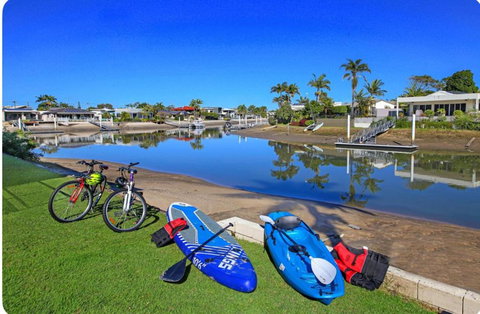 Fabulous Canal-front Unit In Mooloolaba - New South Wales Tourism  0