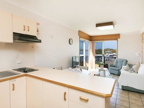 Fairholme 12 - New South Wales Tourism  1