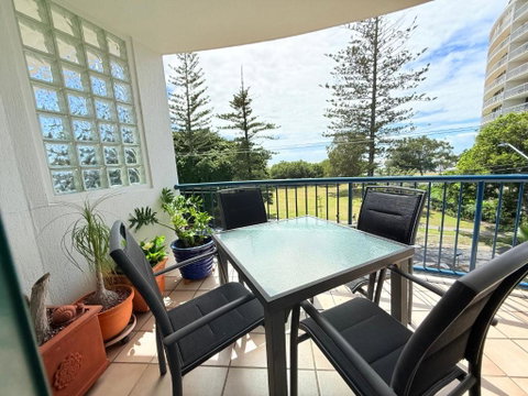 Fairseas Golden Beach - New South Wales Tourism  1