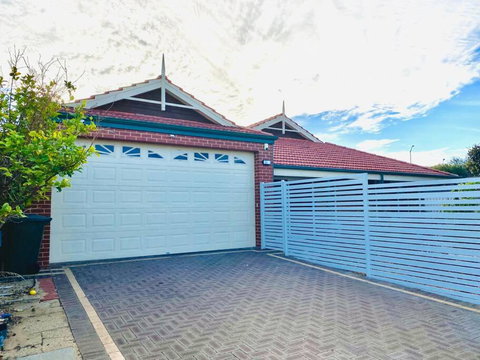 Falcon Estuary Escape - New South Wales Tourism  0