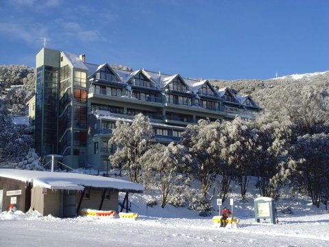 Falls Creek Country Club - New South Wales Tourism  2