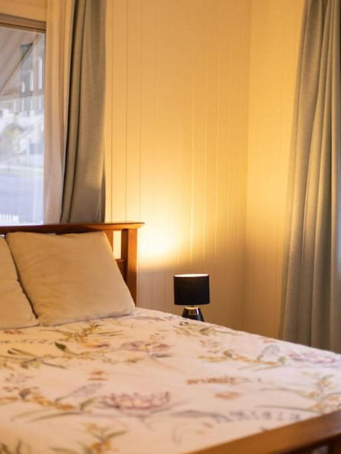 Family Friendly Cozy 4BR House At Annerley - New South Wales Tourism  4