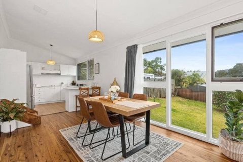 Family Home With Views - Kanahooka - New South Wales Tourism  0