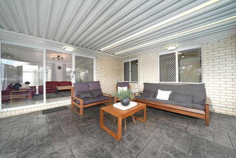 Family Escape Serene Oasis With Pool And AC - New South Wales Tourism  3