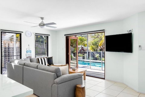 Family & Pet Beach House - New South Wales Tourism  4