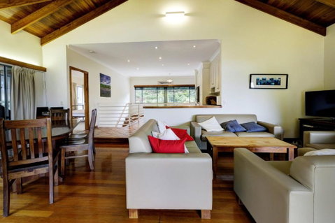 Far Shore - New South Wales Tourism  3