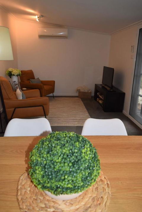 Fitzroy House - Federation Charm Near Town Centre - New South Wales Tourism  1