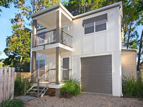 FLIP FLOP INN - New South Wales Tourism  0