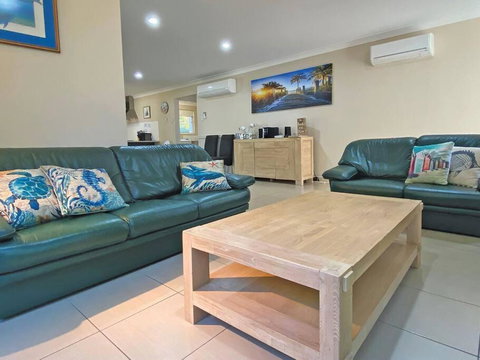 FLIP FLOP INN - New South Wales Tourism  3