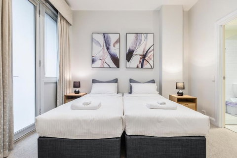 Fabulous Collins Street Luxury 2 BR Apartment - New South Wales Tourism  2