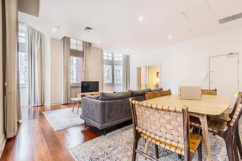Fabulous Collins Street Luxury 2 BR Apartment - New South Wales Tourism  1