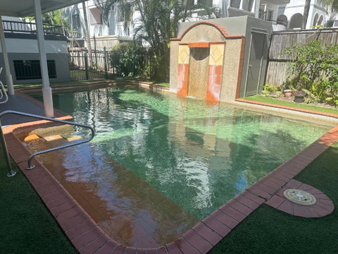 Fantastic Self-contained 1 Bedroom Apartment In Cairns North - New South Wales Tourism  3