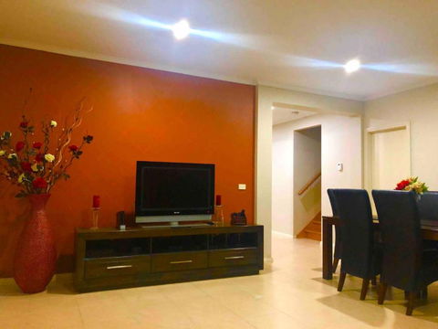 Golf View Charm - New South Wales Tourism  0