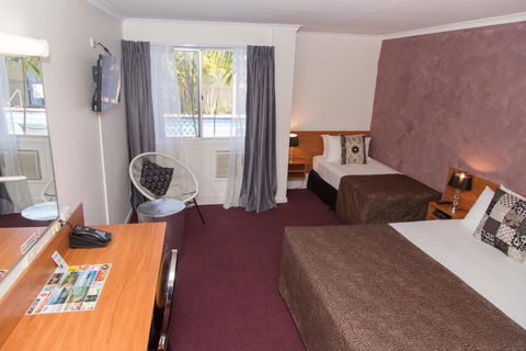 Hampton Villa Motel - New South Wales Tourism  2