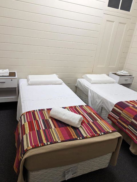 GRAND CENTRAL HOTEL PROSERPINE - New South Wales Tourism  4