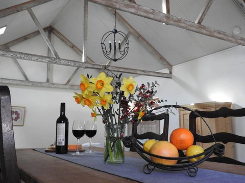 Grape Pickers Cottage - New South Wales Tourism  1