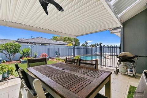 HALYCON HOUSE - New South Wales Tourism  1