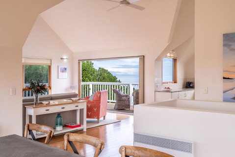 Hamptons Hideaway - Freycinet Holiday Houses - New South Wales Tourism  2