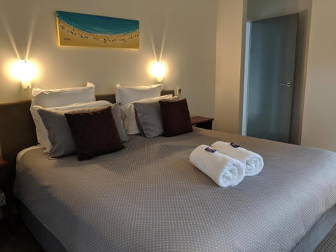 Hanover Bay Apartments - New South Wales Tourism  3