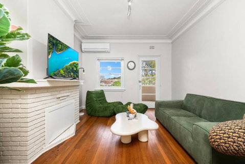 Harbour Bridge View 2BR Resort - New South Wales Tourism  2
