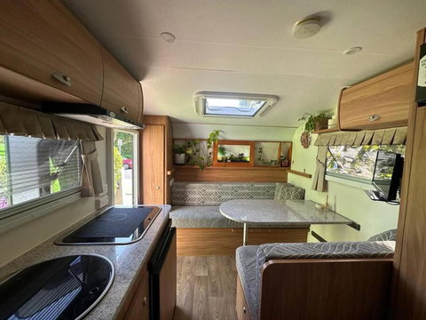 Heated Caravan With All The Trimmings - New South Wales Tourism  2