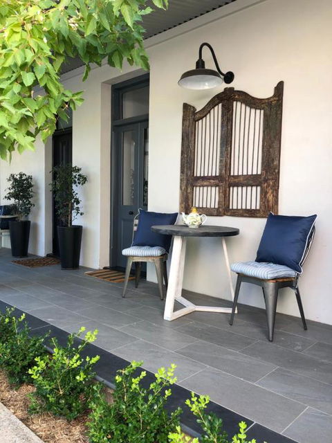 Hollidge House 5 Star Luxury Apartments - New South Wales Tourism  3
