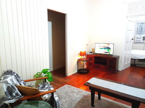 Home At The Beach In Ingham - New South Wales Tourism  1