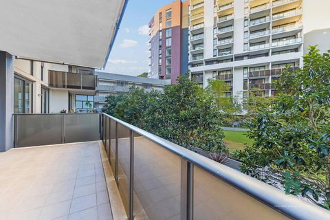 Hurstville Pearl 2 Bedroom Apt - New South Wales Tourism  3