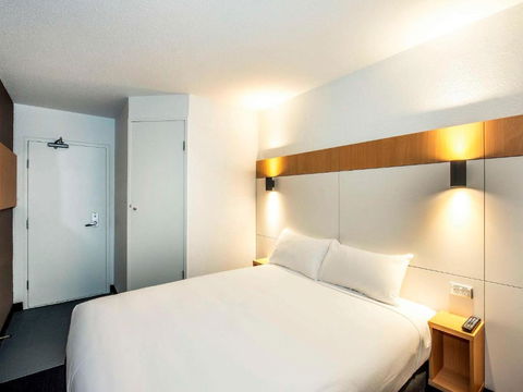 Ibis Budget - Enfield - New South Wales Tourism  1