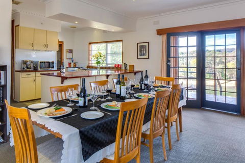 Indigo Vineyard Farmstay - New South Wales Tourism  0