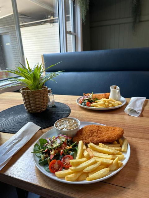 Inglewood Hotel - New South Wales Tourism  3
